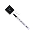 Sakura-marker-Pen-touch-white-fine-02.jpg